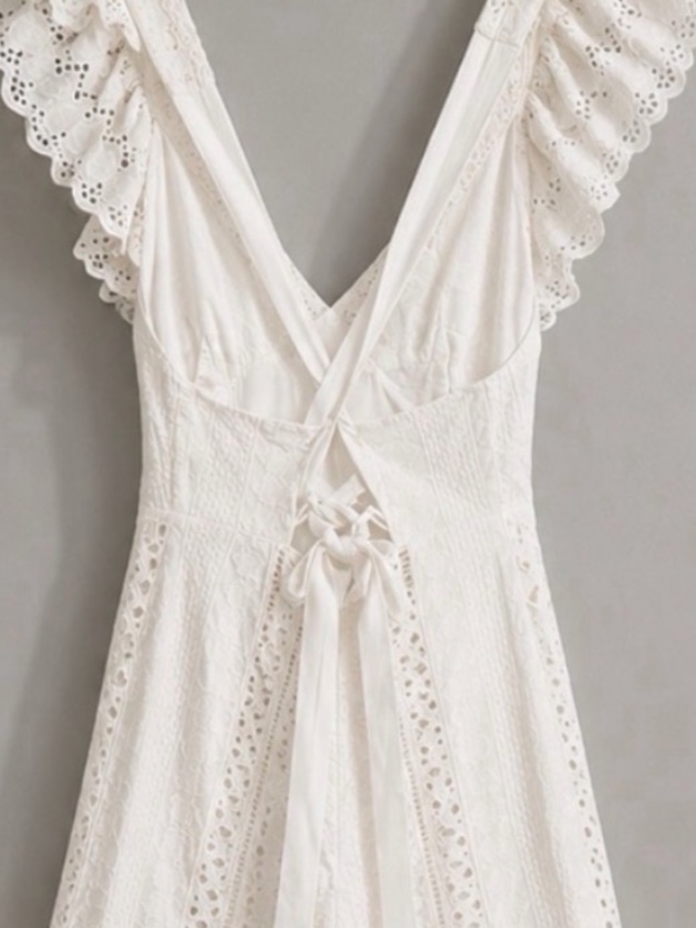 FREE PEOPLE Mikayla White Eyelet Crochet Open Back Jumpsuit XS - Picture 9 of 15